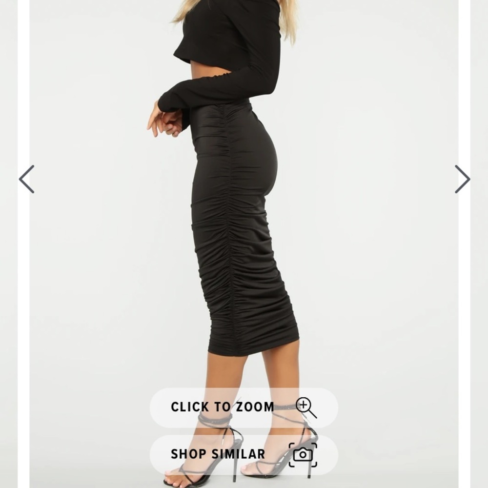 NWOT Fashion Nova Ruched Skirt - Picture 1 of 6